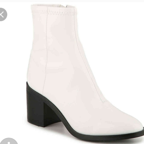 steve madden black and white boots